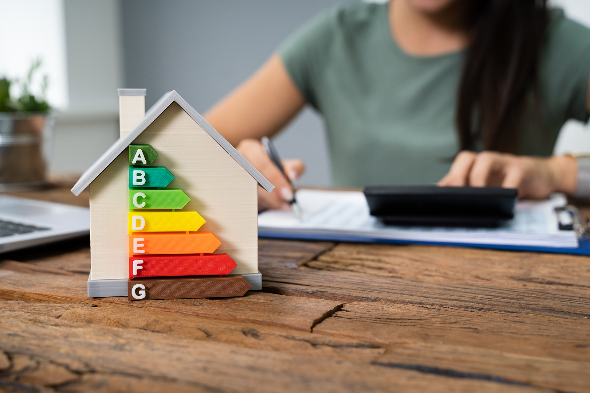 10 Ways to Make Your Home More Energy Efficient this Winter